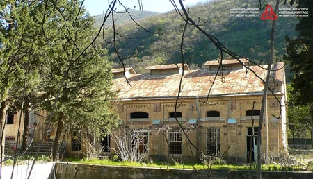 Bakı-Batumi neft kəmərinin aralıq nasos stansiyasının binası Gürcüstanda abidə statusu alıb