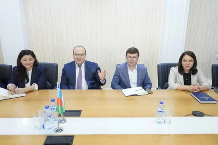 Özbəkistan Azərbaycanla media və kommunikasiya sahəsində əməkdaşlığın genişləndirilməsində maraqlıdır