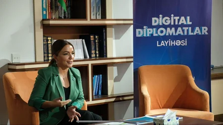“Digital Diplomatlar” layihəsi: Müxtəlif görüşlərin iştirakçısı olan gənclər Reporta da infotur ediblər