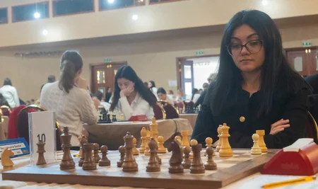 Азербайджанская шахматистка одержала 4 победы подряд на чемпионате Европы