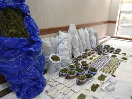 Polis əməliyyat keçirdi, keçmiş məhkum saxlanıldı