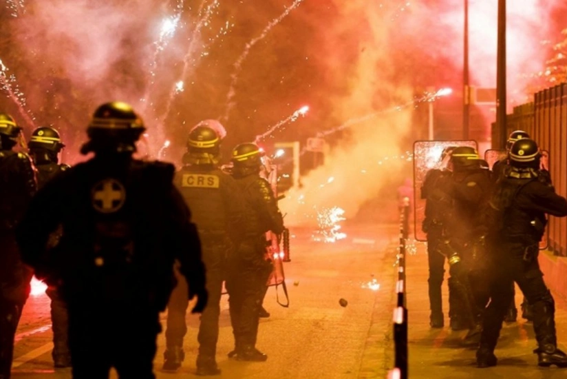 Fransada dövlət böhranı: Xaos, hərc-mərclik, itaətsizlik pik həddə - ŞƏRH