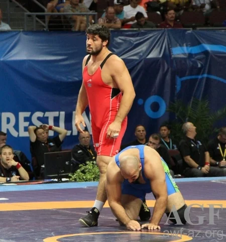 ​Azərbaycan güləşçisi dünya ikincisi olub və Olimpiadaya vəsiqə qazanıb - FOTO - VİDEO