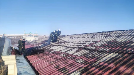 Naxçıvanda yaşayış binasında yanğın olub - YENİLƏNİB-3