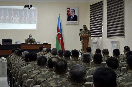 Zakir Həsənov Laçına gedib, yeni tikilən hərbi hissələrə baxış keçirib