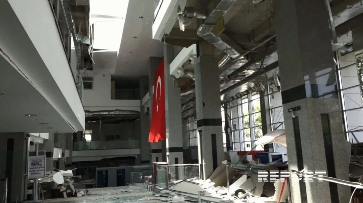 Türkiyə parlamentinin binası partlayışdan sonra - FOTOREPORTAJ