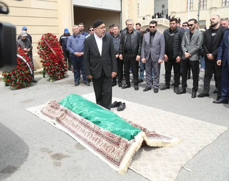 Xalq artisti Aftandil İsrafilov dəfn edilib - YENİLƏNİB-2