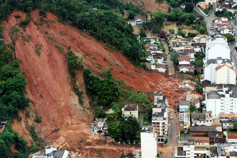 Ekvadorda torpaq sürüşməsi nəticəsində 71 nəfər itkin düşüb