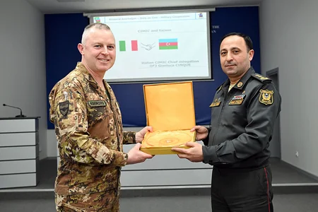 Italian military delegation visits Azerbaijan