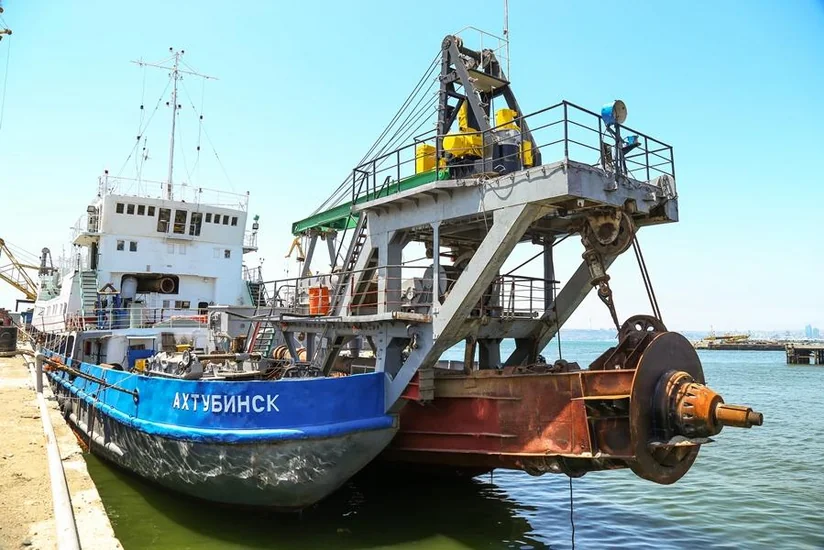 Российское судно ремонтируется на азербайджанском заводе