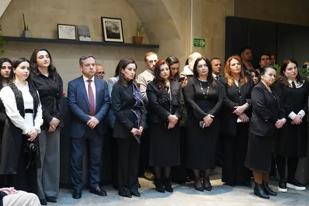 İçərişəhərdə Reza Deqatinin “Xocalı-Yaralı ruhlar” adlı sərgisi açılıb  