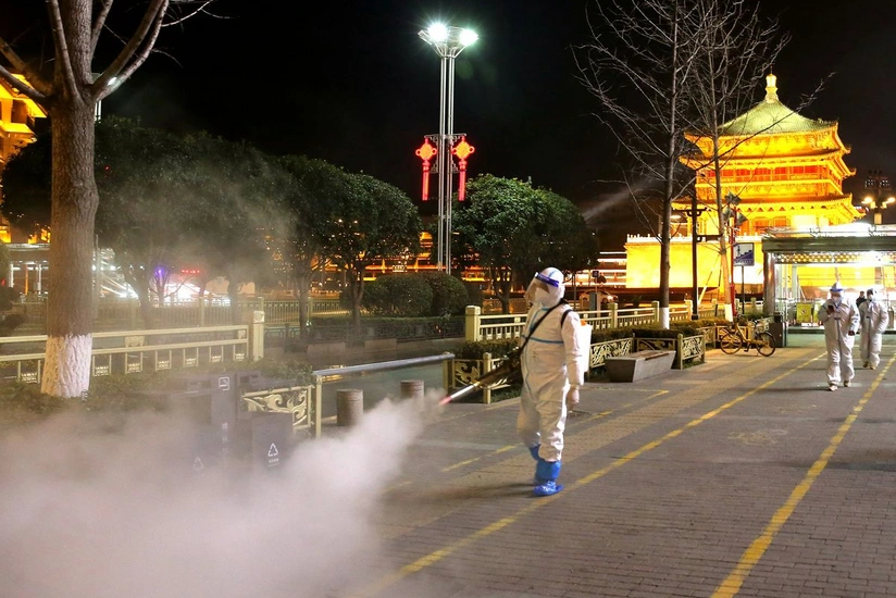 China starts to disinfect Xian city after delta outbreak