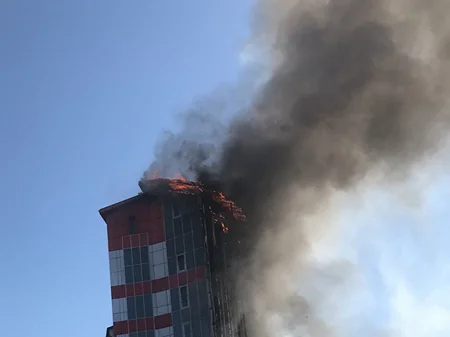 Rostov-Donda baş vermiş yanğın zamanı 2 nəfər ölüb - VİDEO - YENİLƏNİB