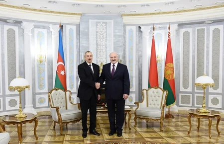 Prezident İlham Əliyevin və Prezident Aleksandr Lukaşenkonun təkbətək görüşü olub