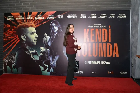 В CinemaPlus для представителей СМИ прошел показ музыкальной комедии Kendi Yolumda