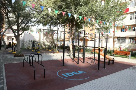 Bakıda Leyla Əliyevanın iştirakı ilə növbəti abadlaşdırılmış həyətin açılışı olub