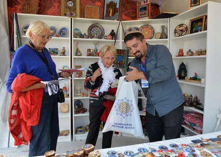 Parisdə “Azərbaycan şəhərciyi”nin rəsmi açılışı olub