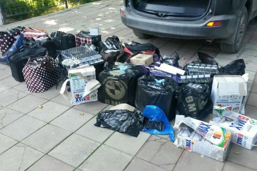 Azərbaycan gömrükçüləri külli miqdarda xarici markalı siqaret müsadirə edib
