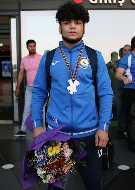 Avropa çempionatında 5 medal qazanan Azərbaycan cüdoçuları Bakıya qayıdıblar
