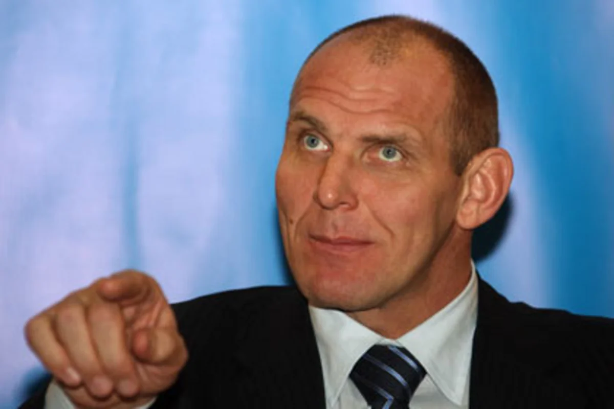 Məşhur rusiyalı güləşçinin evi yanıb