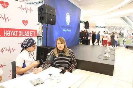 Səhiyyə Nazirliyi ilkin tibbi yardım mövzusunda maarifləndirici tədbir keçirib