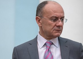 Ermənistan parlamenti sabiq müdafiə nazirini toxunulmazlıqdan məhrum edib