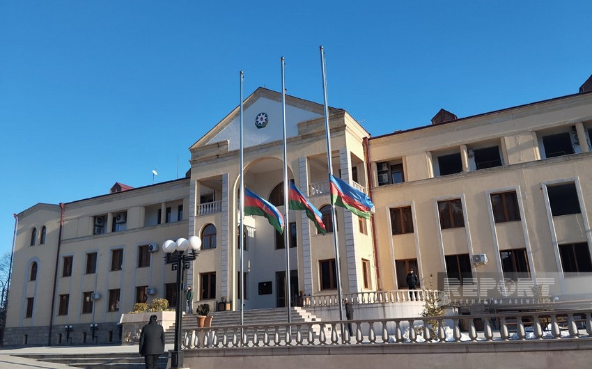 Xankəndi, Xocalı və Ağdərədə bayraqlar yarıya qədər endirilib