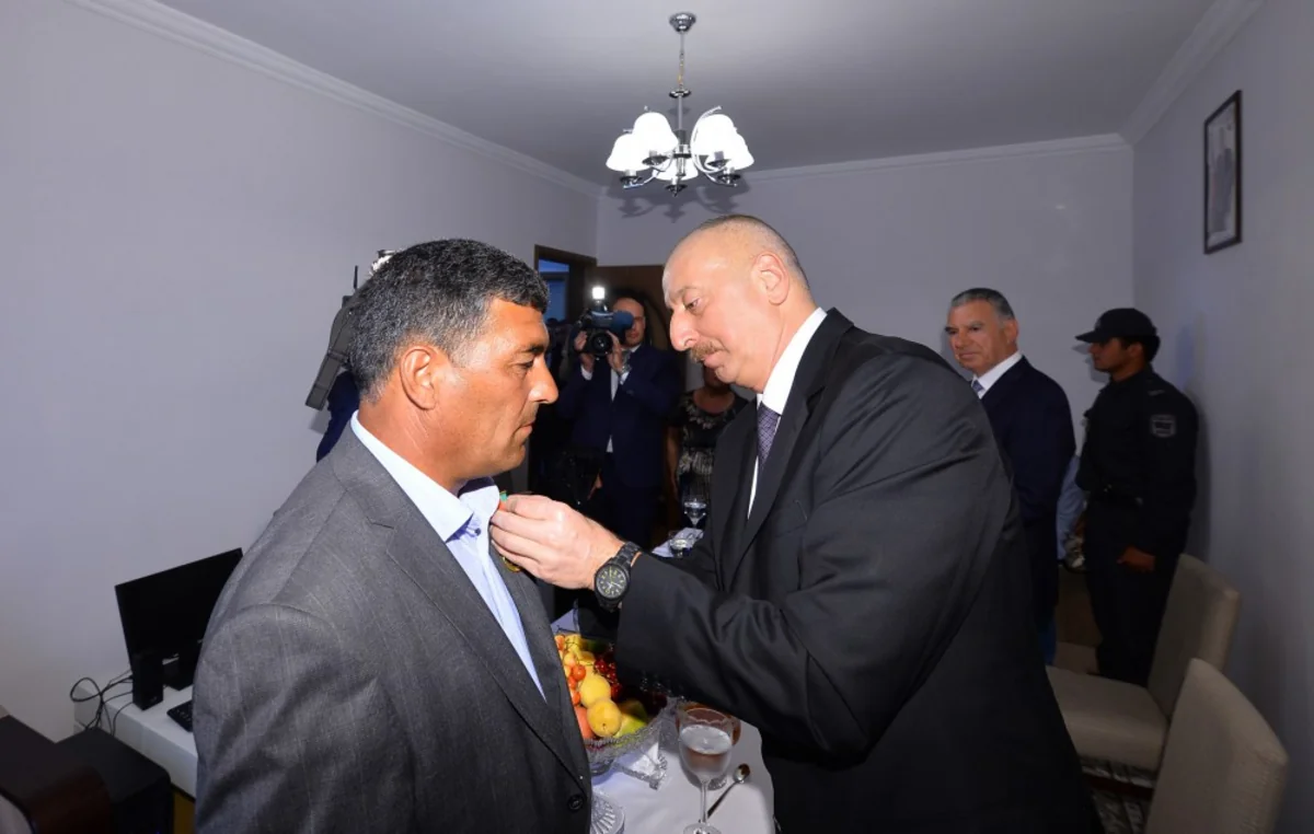 Prezident Cocuq Mərcanlı kəndinin sakinini təltif edib