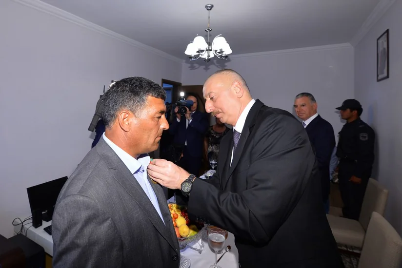 Президент наградил жителя села Джоджуг Мерджанлы