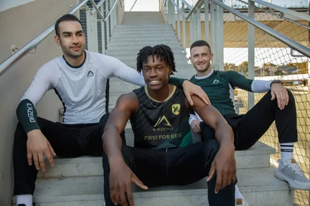 “Xarı Bülbül” Zəfər Günündə formalarını təqdim edib