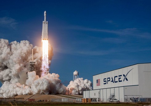 Reuters: Ağ ev “SpaceX” şirkəti ilə dövlət müqavilələrini yenidən nəzərdən keçirir