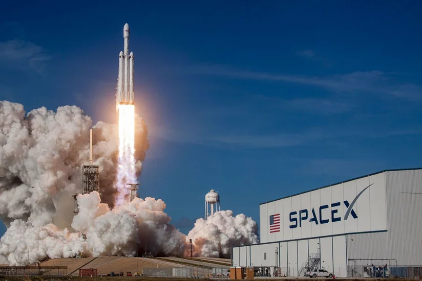 Reuters: Белый дом проводит обзор госконтрактов с компанией SpaceX
