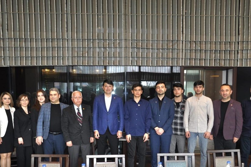 Fuad Muradov Bursada Azərbaycan diasporunun nümayəndələri ilə görüşüb