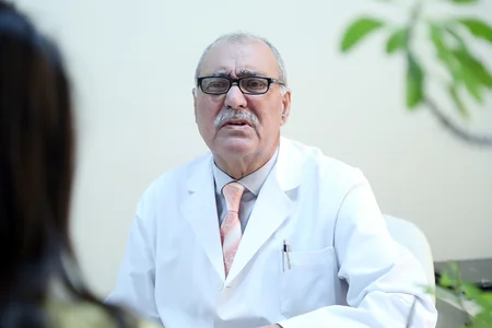 Azərbaycanın baş allerqoloqu: “İnsanların kütləvi şəkildə müayinə olunması lazımdır” - MÜSAHİBƏ
