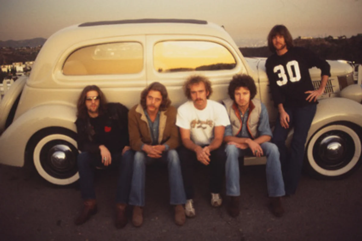 Группа Eagles прекратила существование