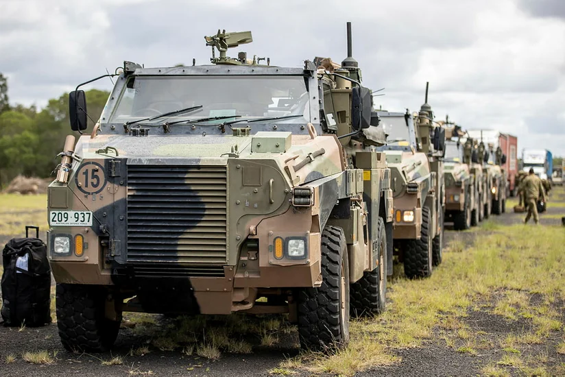 Австралия передаст Украине 14 БТР и 20 бронемашин