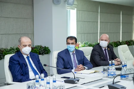 Sahil Babayev Avropa çempionatından qayıdan boksçularla görüşüb