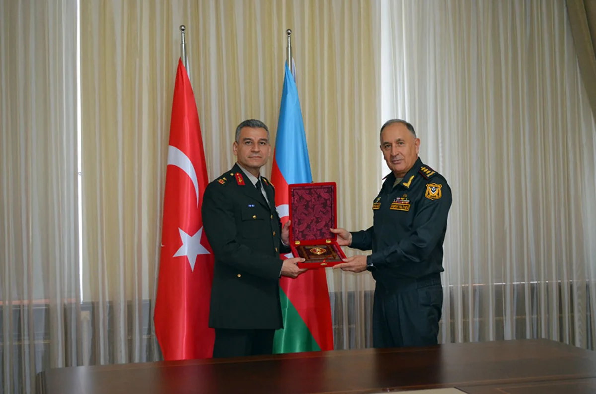 Azerbaijani Chief of General Staff meets with Turkish delegation