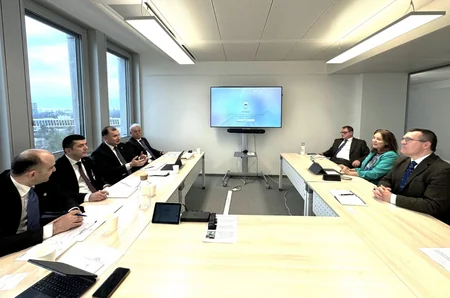 Azərbaycan Həmkarlar İttifaqları Konfederasiyasının nümayəndə heyəti Cenevrədə BƏT-lə görüşlər keçirib