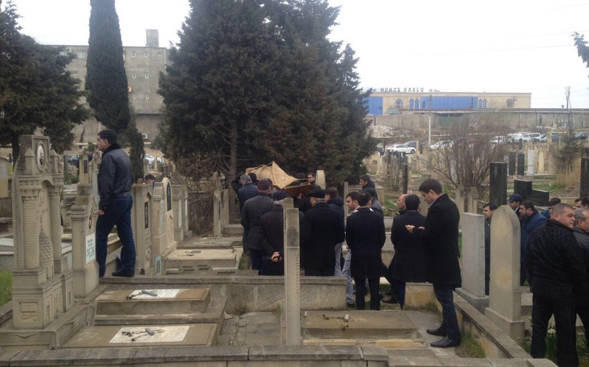 ​Respublika Stadionunun sabiq direktoru dəfn olunub - FOTO