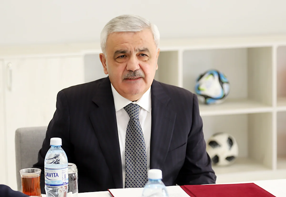 Rövnəq Abdullayev AFFA prezidentliyinə namizədliyini irəli sürməyəcək