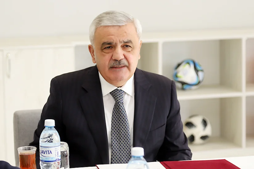 Rövnəq Abdullayev AFFA prezidentliyinə namizədliyini irəli sürməyəcək