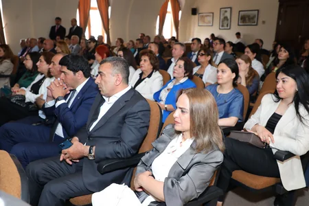 Ümumdünya Qaçqınlar Gününə həsr olunmuş beynəlxalq tədbir keçirilib