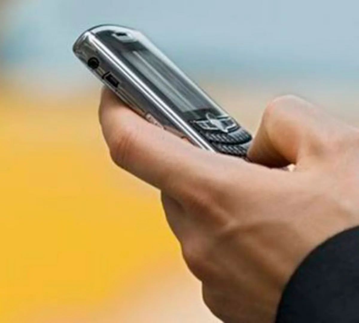 Scientists: Abuse mobile phone leads to memory impairment