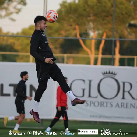 Neftçi təlim-məşq toplanışına itkilərlə başlayıb