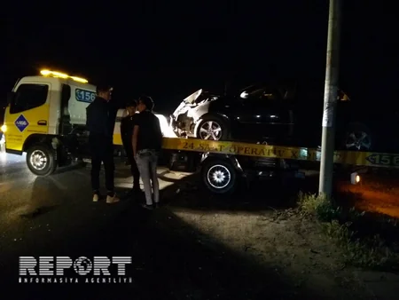 Abşeronda qadın sürücü qəza törədib, 4 nəfər yaralanıb - FOTO
