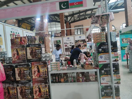 Bakıda Pakistan mallarının sərgisi keçirilir