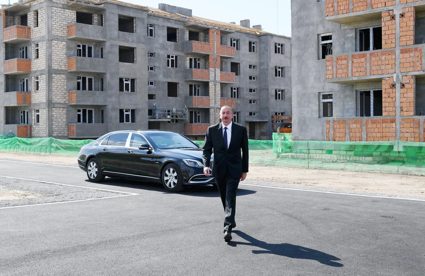 Prezident Samuxda məcburi köçkünlər üçün tikilən yaşayış məhəlləsi ilə tanış olub - YENİLƏNİB
