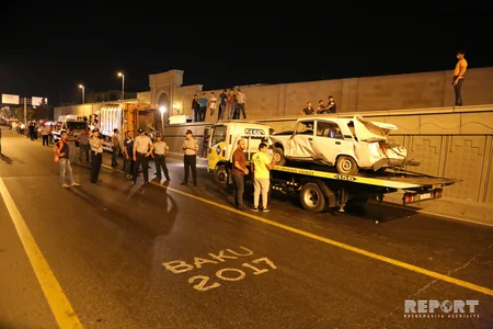 Bakıda yük maşını 9 avtomobilə çırpılıb, 4 nəfər xəsarət alıb - FOTO - YENİLƏNİB