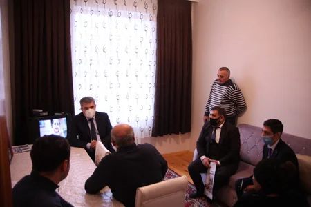 Daha bir şəhid ailəsinə təqaüd kartı təqdim edildi